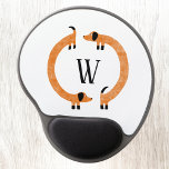 Funny Dackel Sausage Dog Monogramm Gel Mousepad<br><div class="desc">Niedliche und lustige Dackel,  Wursthunde oder Dackel Hunde in ständiger Bewegung. Anpassen durch Ändern oder Entfernen des Initials. Originelle Kunst von Nic Squirrell.</div>