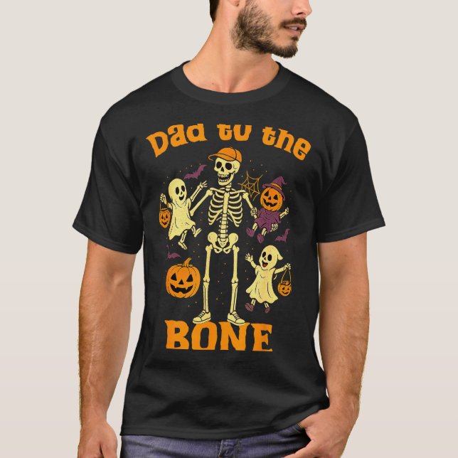 Funny Dad To The Bone Skeleton With Kids Halloween T-Shirt (Vorderseite)