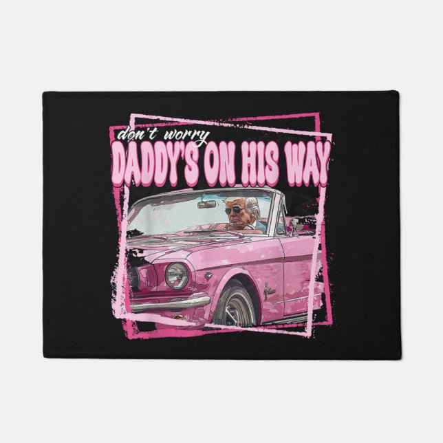 Funny Daddys Zuhause Trump Pink 2024 Nimm America  Fußmatte (Vorderseite)