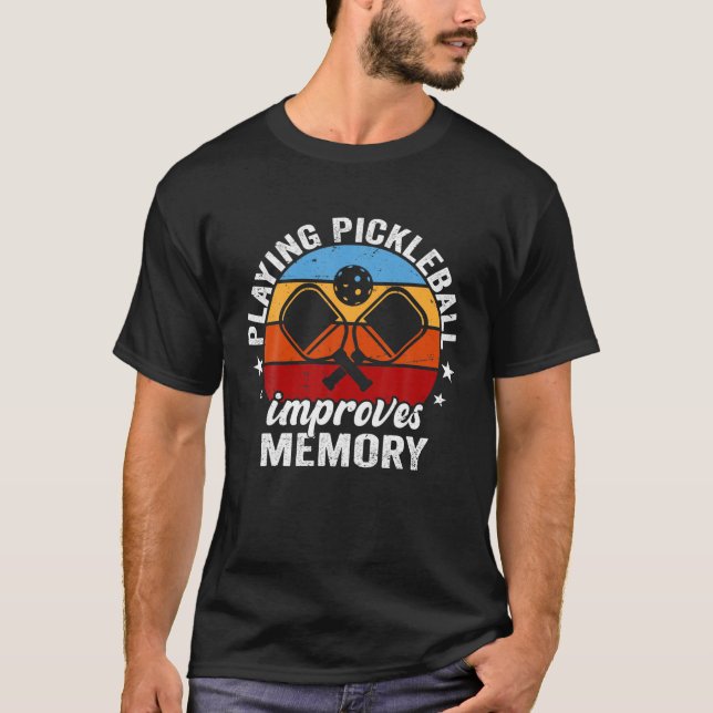 Funny Dink Player Playing Pickleball Improves Memo T-Shirt (Vorderseite)