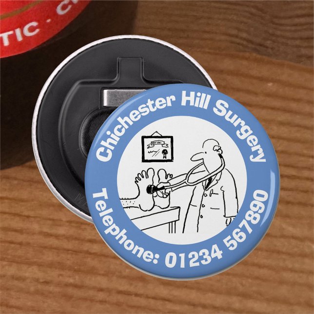 Funny Doctor mit Stethoskop Checking Feet. Flaschenöffner (Von Creator hochgeladen)