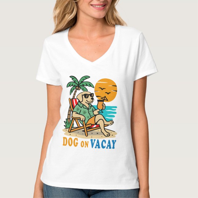 Funny Dog on Vacation T-Shirt | Cute Summer (Devant)