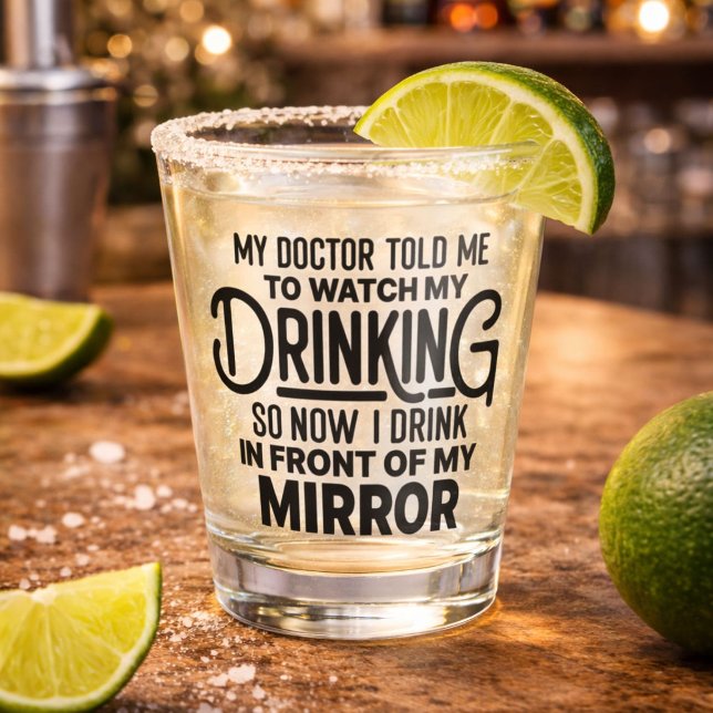 Funny Drinking vor dem Spiegel Schnapsglas (Von Creator hochgeladen)