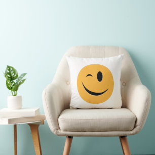Funny Emoji Wink Smile Laugh Gelbes Gesicht Kissen