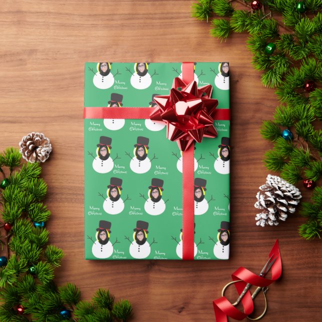 Funny Face Snowman Frohe Weihnachts-Foto Custom Geschenkpapier (Feiertagsgeschenk)