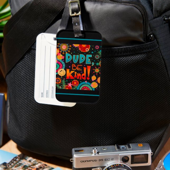 Funny farbenfroher Typ sein freundliches Lächeln Gepäckanhänger (Von Creator hochgeladen)