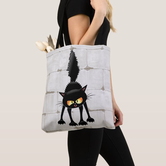 Funny Fierce Black Cat Cartoon  Tasche (Von Nahem)