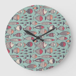 Funny Fish: handgezeichnet nahtloses Muster. Große Wanduhr
