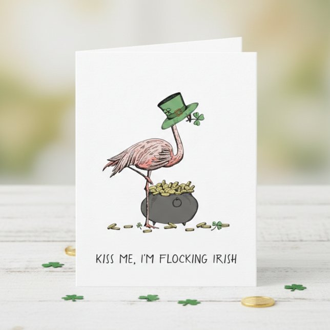 Funny Flamingo Kiss Me I'm Irish St Patrick's Day Karte (Funny Irish Flamingo Happy St Patrick's Day Cards. Kiss me I'm Flocking Irish Green Shamrock Pattern)