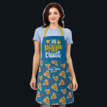 Funny Food Puff in Pizza Wir Crust Blue Muster Schürze<br><div class="desc">Lustvolle und coole Schürze,  um das Kochen noch angenehmer zu machen. Personalisiertes Geschenk für Familie und Freunde,  die Liebe Kochen,  Backen und probieren neue Rezepte in der Küche. Passen Sie die Formulierung an Ihren Anlass an. Mit dem Design-Tool können Sie den Schriftart-,  Schriftart- und Schriftart-Typ weiter ändern.</div>