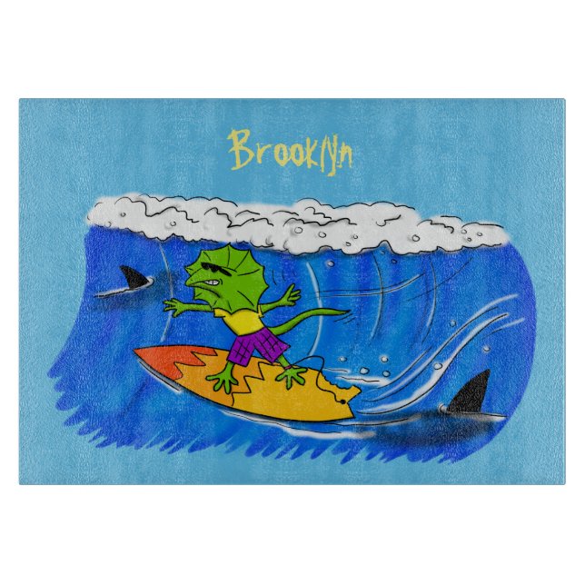 Funny frilled Halslizard Surfing Cartoon Schneidebrett (Vorderseite)