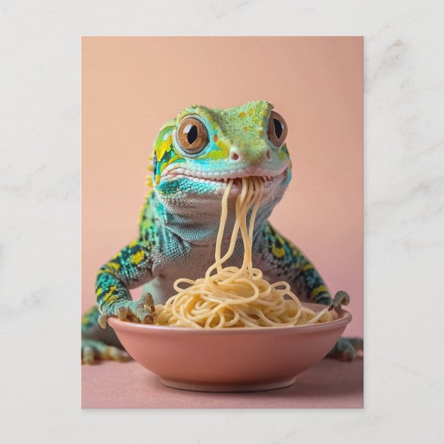 Funny Gecko Eating Spaghetti Postkarte (Vorderseite)