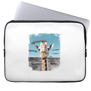 Funny Giraffe Africa Savannah Selfie mit Alien UF Laptopschutzhülle
