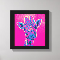 Funny Giraffe stickt seine Zunge heraus