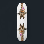 Funny Giraffe Tongue Out and Playful Wink Cartoon Skateboard<br><div class="desc">Funny Giraffe Tongue Out and Playful Wink - Lächeln Tier Cartoon Zeichnend - Wählen / Fügen Sie Ihren einzigartigen Text / Schriftart / Farbe - Make Your Special Gift - Neu vergrössern und verschieben oder entfernen und hinzufügen / Bild mit Anpassungs-Tool ! - Zeichn und Design von MIGNED. Sie können...</div>