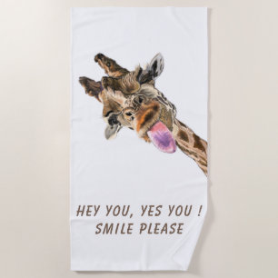 Funny Giraffe Tongue Out and Playful Wink - Lächel Strandtuch