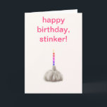 Funny Girl Knolic Happy Birthday Stinker Humour Karte<br><div class="desc">Eine Geburtstagskarte für sie, mit der Meldung "Happy Geburtday, Stinker" und dem Text in der Karte, der lautet: "Ich hoffe, Sie feiern heute mit viel Knoblauchpizza. Wie du es magst!" Sie können die Namen des Absenders und des Empfängers, die Begrüßung und den Text personalisieren, um eine humorvolle, alberne Witz personalisierte...</div>