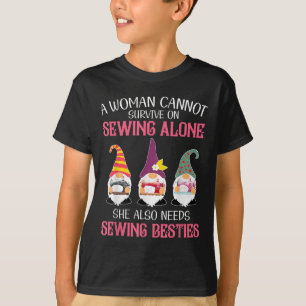 Funny Gnomes ist eine Frau, die nicht überleben ka T-Shirt