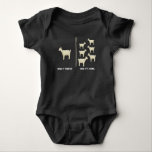 Funny Goat Bauer Spaß Landwirtschaft Baby Strampler<br><div class="desc">Lassen Sie uns die Arbeit und das Leben auf einem Bauernhof in der Landwirtschaft genießen. Funny ziegenmem mit einem Bild von einigen niedlichen Babyziegen.</div>