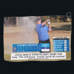 Funny Golf News  ️ 40. 50. 60. Men Birthday Golfhandtuch<br><div class="desc">Funny Golf News ️ 40. 50. 60. Men Birthday Banner - Unglaublich witzig Party! 🏌️ ‍ seinen Meilenstein Geburtstag unvergesslich machen mit diesem unglaublich witzig "Golf News" Geburtstagsbanner! Dieses lustige Banner ist perfekt für 40., 50. oder 60. Geburtstagsfeiern geeignet und sieht aus wie eine Schlagzeile, in der es um die...</div>