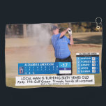 Funny Golf News  ️ 40. 50. 60. Men Birthday Golfhandtuch<br><div class="desc">Funny Golf News ️ 40. 50. 60. Men Birthday Banner - Unglaublich witzig Party! 🏌️ ‍ seinen Meilenstein Geburtstag unvergesslich machen mit diesem unglaublich witzig "Golf News" Geburtstagsbanner! Dieses lustige Banner ist perfekt für 40., 50. oder 60. Geburtstagsfeiern geeignet und sieht aus wie eine Schlagzeile, in der es um die...</div>