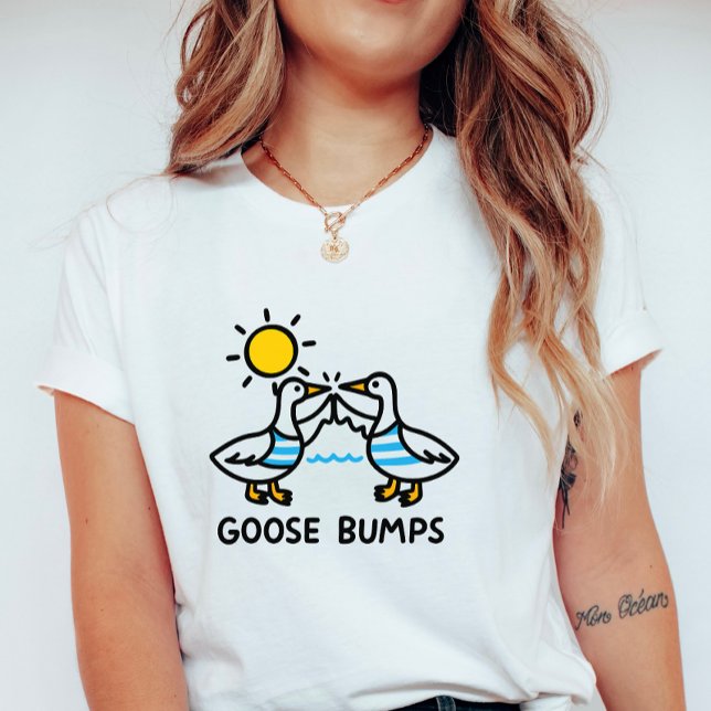 Funny Goose Bumps; Cute Summer with Geese  T-Shirt (Von Creator hochgeladen)