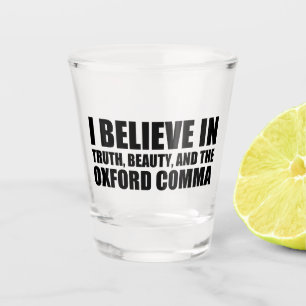 Funny Grammar   Oxford Comma Schnapsglas