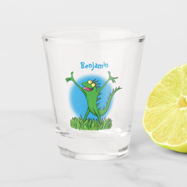 Funny green lächelnd animierte Eidechse Schnapsglas (Vorderseite)