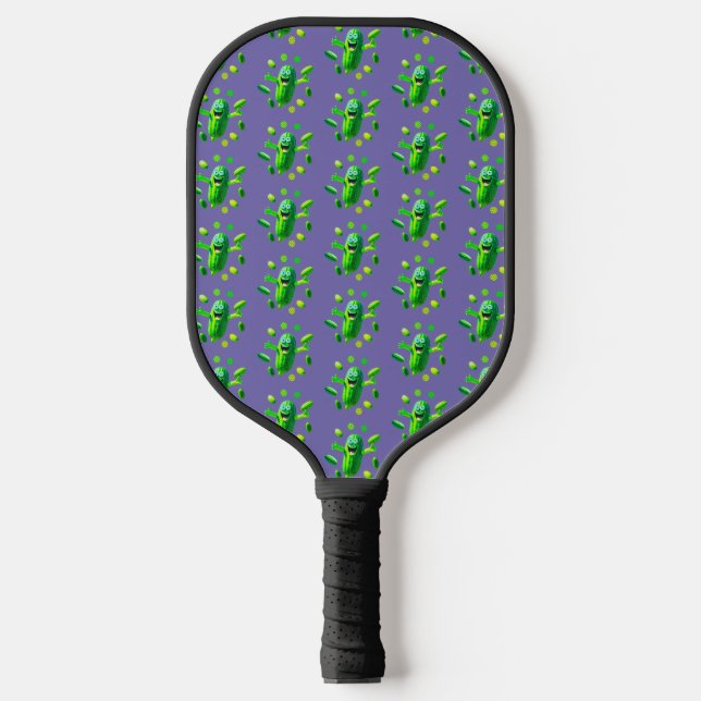 Funny Green Pickleman über Lila Hintergrund Pickleball Schläger (Vorderseite)