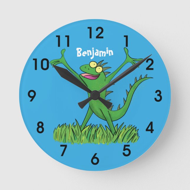 Funny green smiling animated iguana lizard runde wanduhr (Vorderseite)