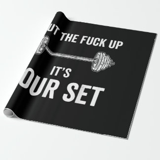 Funny Gym trainiert sein Set Zitat Geschenkpapier