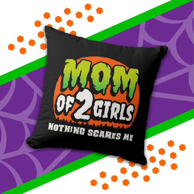 Funny Halloween Nothing Scares Me Mama von 2 Girls Kissen (Von Creator hochgeladen)