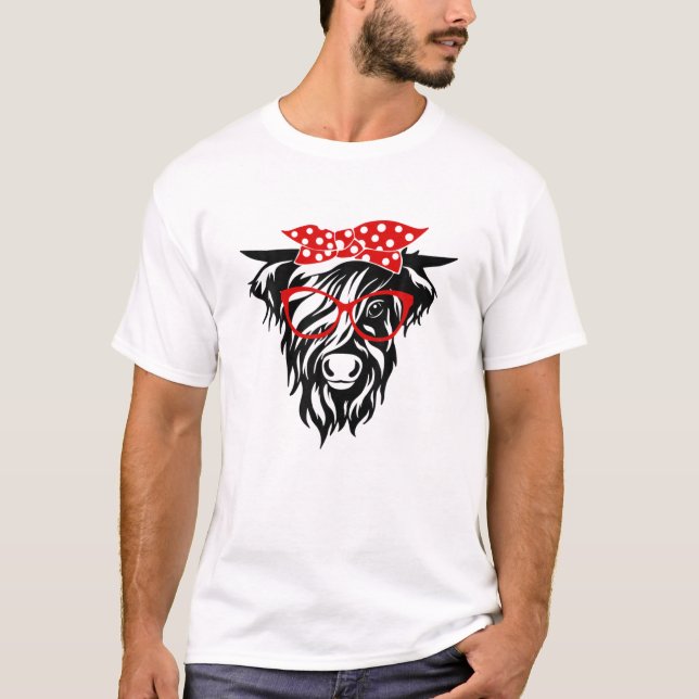Funny Highland Kuh mit Bandana und Brille T-Shirt (Vorderseite)
