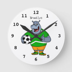 Funny Hippo Fußballspieler Cartoon Illustration Runde Wanduhr