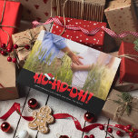 Funny Ho Oh, wir erwarten Weihnachten<br><div class="desc">Funny "Ho Ho Oh!" Weihnachts-Grußkarte,  eine niedliche und herzliche Art,  die bevorstehende Ankunft Ihres Kleinen in dieser festlichen Saison zu feiern! Es ist ein unvergesslicher Weg,  Freude,  Lachen und auch Wünsche zu verbreiten,  wenn Sie bis zur Ankunft Ihres Kleinen zählen.</div>