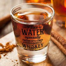 Funny I Liebe Wasser gefroren in Whiskey