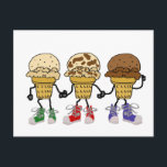 Funny Ice Cream Cone Cartoon Charaktere Postkarte<br><div class="desc">Humorvolle niedliche Eis-Kegel-Karikaturen Freunde mit hohen Spitzen Original-Kunstdesign ist das beste für Eisfreunde und Satire-Liebhaber.</div>