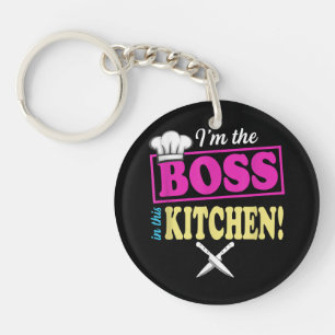 Funny im the Boss in dieser Küche T - Shirt Kochen Schlüsselanhänger