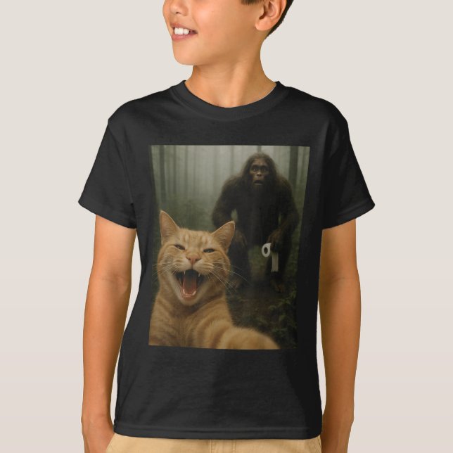 Funny Katze überrascht glücklich Selfie mit Bigfoo T-Shirt (Vorderseite)