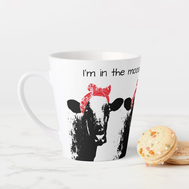 Funny Kuh trägt eine Red Bandana Milchtasse (Beispiel)