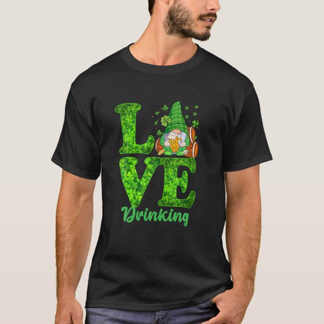 Funny LIEBE Drinks Gnome Beer Lover Happy St Patr T-Shirt (Vorderseite)