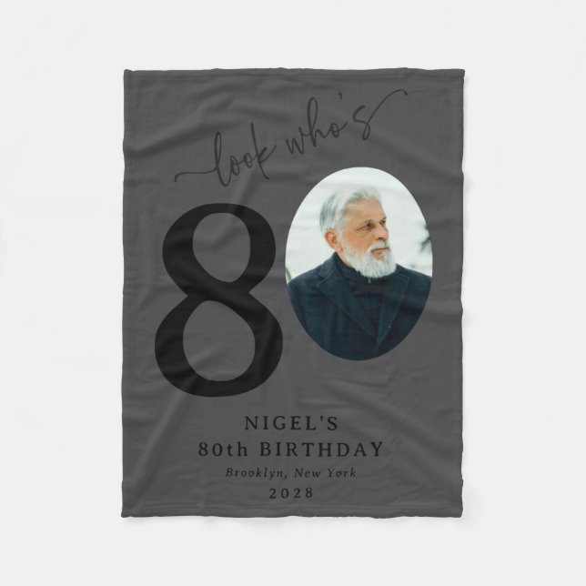 Funny Look Whos 80 Stylish 80th Birthday  Fleecedecke (Vorderseite)