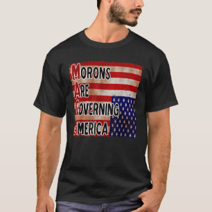 Funny MAGA Definition Meme Anti Trump Sprichwort 8 T-Shirt