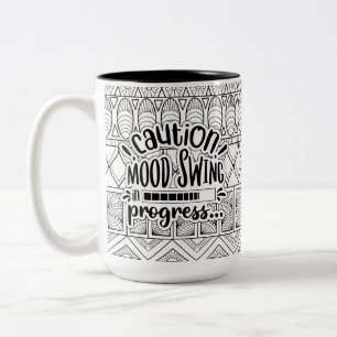 Funny Mug: Vorsicht - Swing in Progress Zweifarbige Tasse