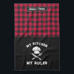 Funny My Kitchen My Rules Red Black Kariert Patter Geschirrtuch<br><div class="desc">Das coole Küchenhandtuch macht das Kochen noch angenehmer. Personalisiertes Geschenk für Familie und Freunde,  die Liebe Kochen,  Backen und probieren neue Rezepte in der Küche. Passen Sie die Formulierung an Ihren Anlass an. Mit dem Design-Tool können Sie den Schriftart-,  Schriftart- und Schriftart-Typ weiter ändern.</div>