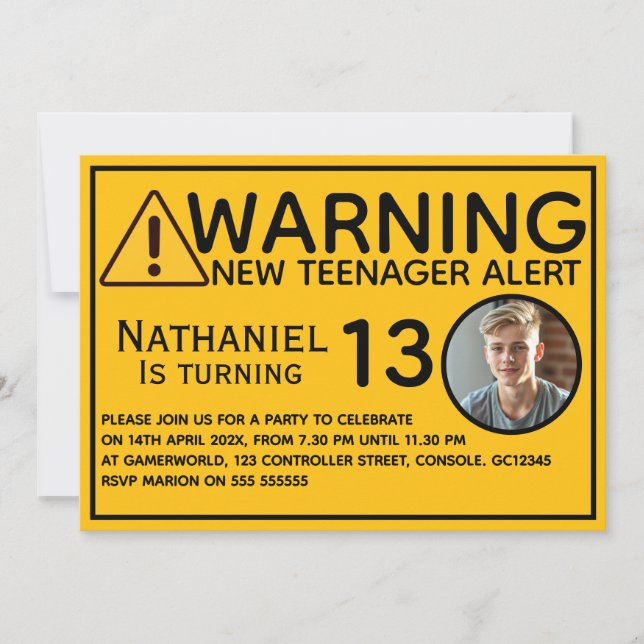 Funny New teenager 13th Birthday Invitation Einladung (Vorderseite)