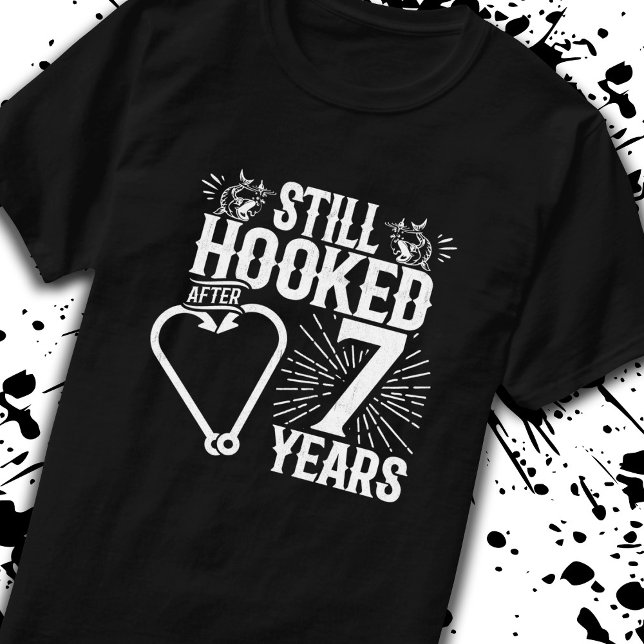 Funny Niedlich 7th Anniversary Paare Verheiratet 7 T-Shirt (Von Creator hochgeladen)
