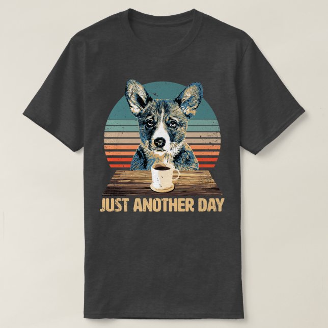 Funny & Niedlich Corgi Puppy Drinks Coffee-957 T-Shirt (Design vorne)