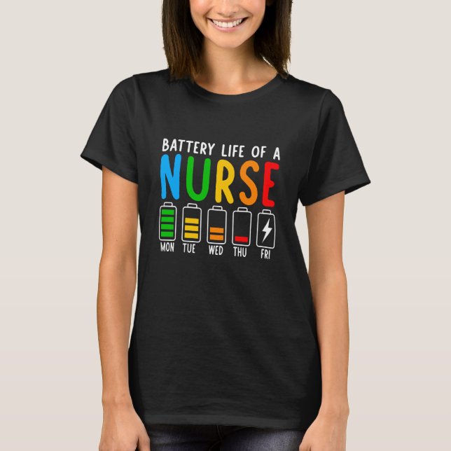 Funny Nurse - Akkulaufzeit eines grafischen Nurse- T-Shirt (Vorderseite)