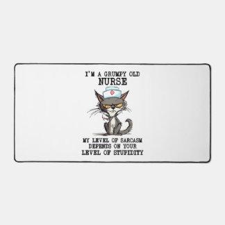 Funny Nurse Cat Sprichwort Schreibtischunterlage